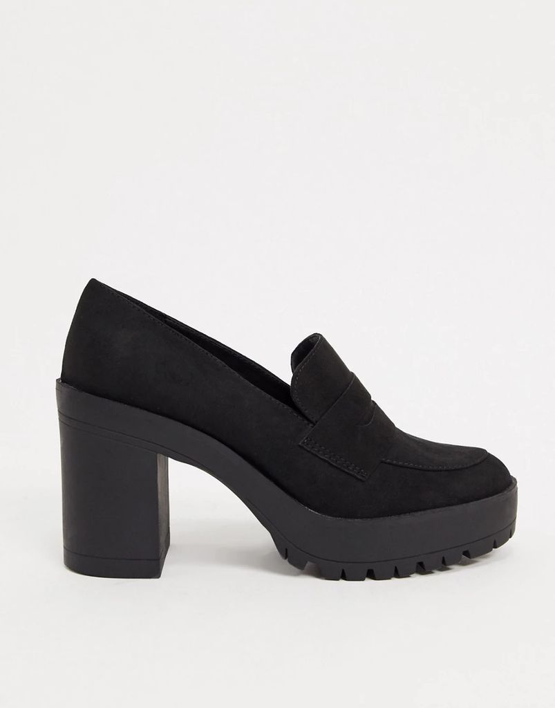 heeled loafers in black