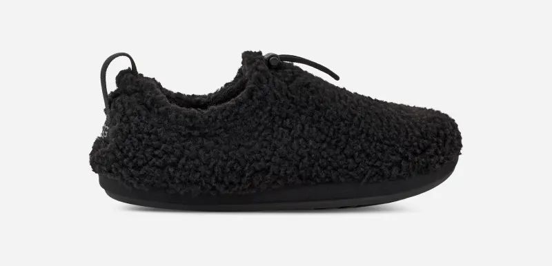 UGG® Plushy Slipper in Black, Size 4, Textile