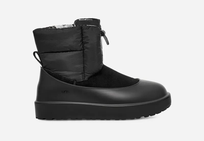 UGG® Classic Maxi Toggle Mini Boot for Women in Black, Size 5, Leather
