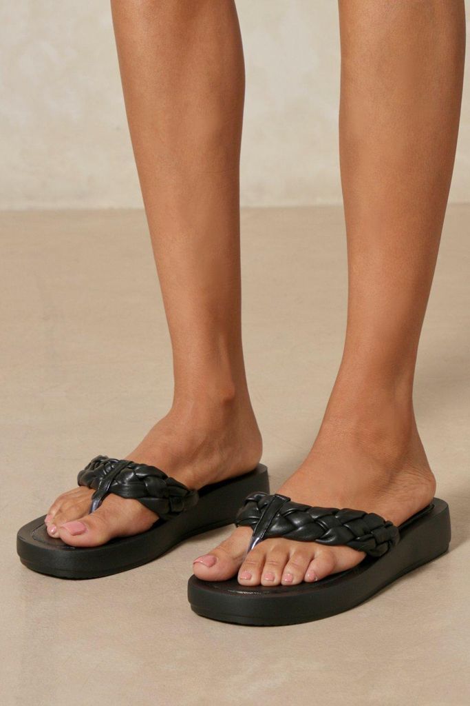 Womens Woven Chunky Toe Post Sandals - black - 3, Black