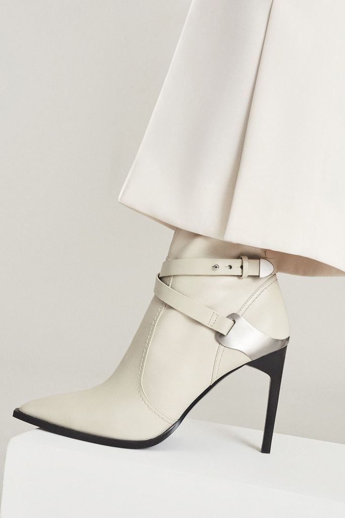 Off White Hayworthhigh Leather Point-Toe Boots