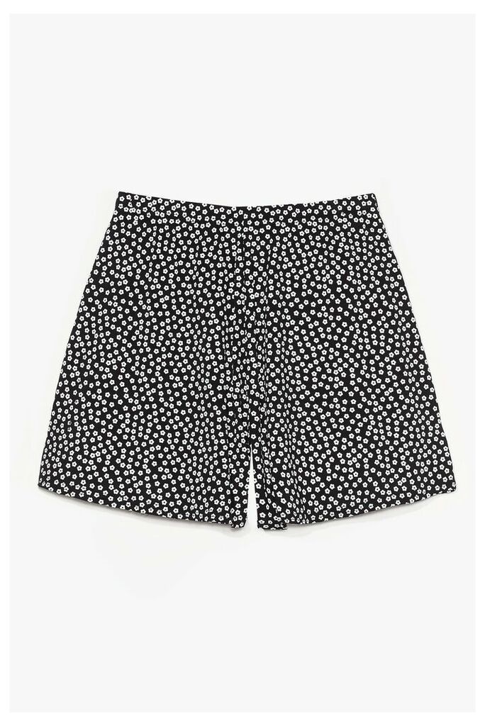 Womens Oopsy Daisy Floral High-Waisted Shorts - Black - 6, Black