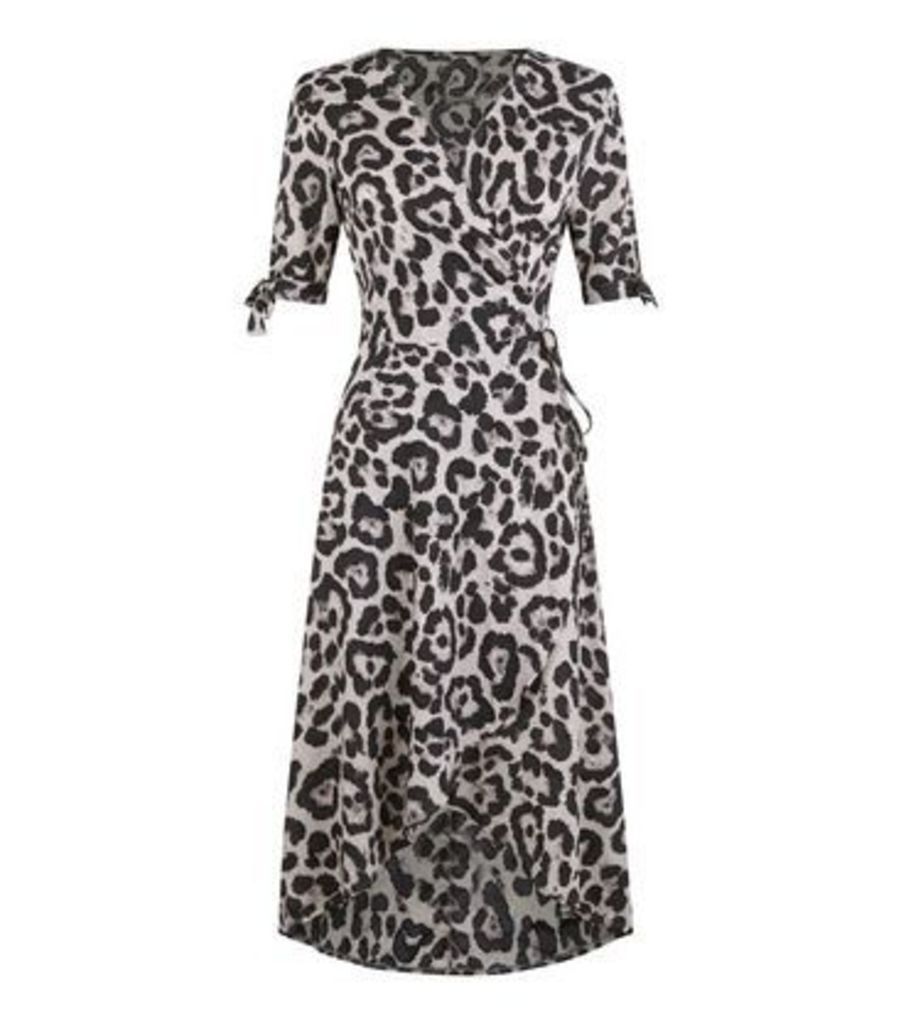 AX Paris Brown Leopard Print Tie Wrap dress New Look