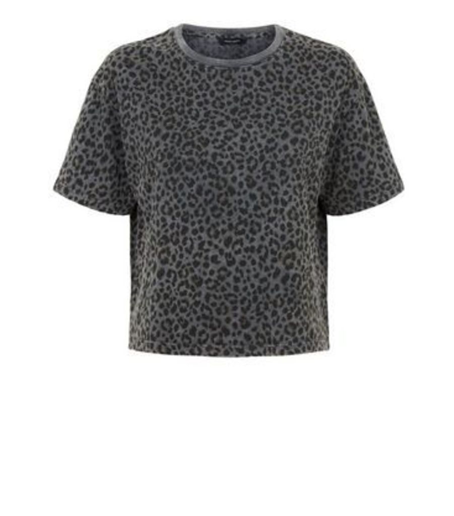 Dark Grey Leopard Print Boxy T-Shirt New Look