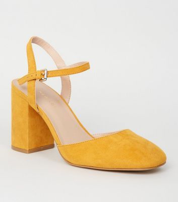 Wide Fit Mustard Suedette Square Toe Courts New Look