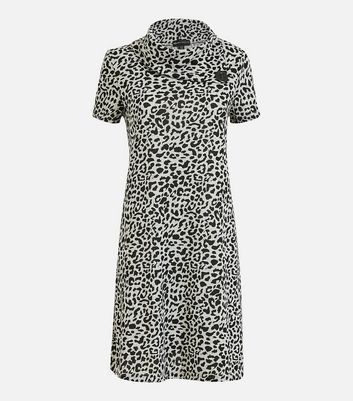 Light Grey Leopard Print Knit Dress New Look