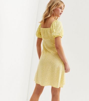 Yellow Ditsy Floral Puff Sleeve Sweetheart Mini Dress New Look