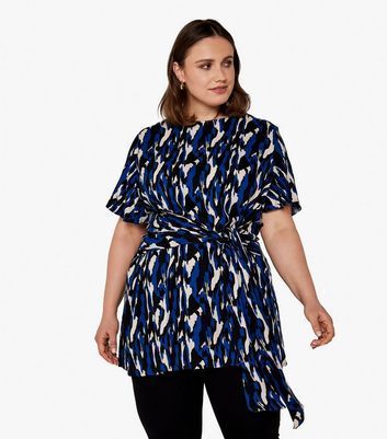 Curves Navy Camo Belted Top New Look