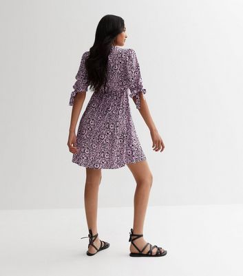 Lilac Floral Doodle Print Tie Sleeve Mini Dress New Look