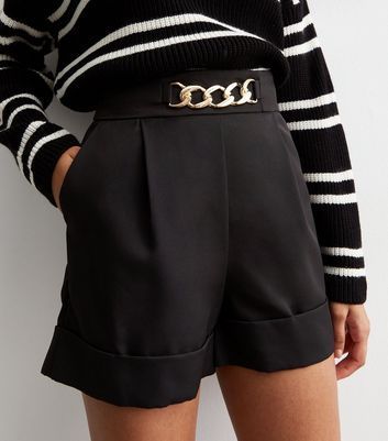 Black Chain Tailored Shorts New Look