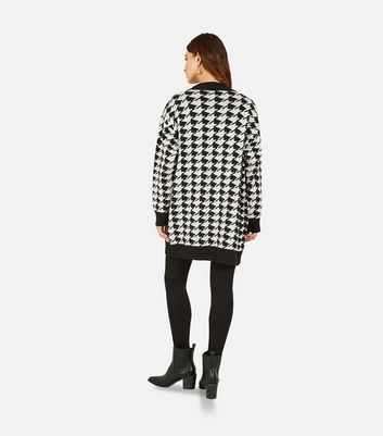 White Dogtooth Knit Long Cardigan New Look