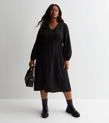 Curves Black Textured Long Sleeve Midi Dress New Look