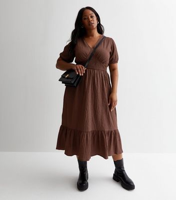 Curves Dark Brown Textured Short Sleeve Midi Dress New Look