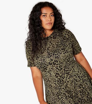 Curves Khaki Leopard Print Short Sleeve Midi Dress New Look