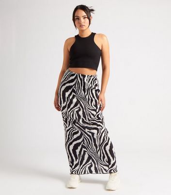 Black Zebra Print Plissé Maxi Skirt New Look