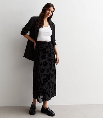 Black Floral Flocked Midaxi Skirt New Look