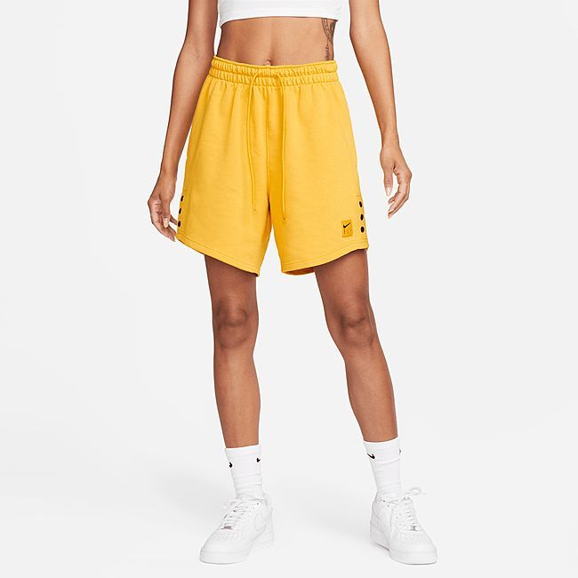 Dri-FIT Swoosh Fly Women's Basketball Shorts - Yellow