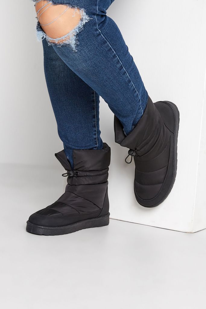 Black Padded Snow Boots In Extra Wide eee Fit