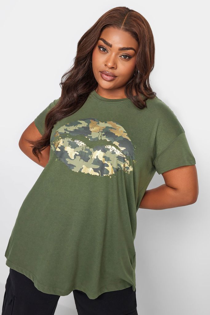 Curve Green Camo Lips Print Tshirt, Women's Curve & Plus Size, Yours