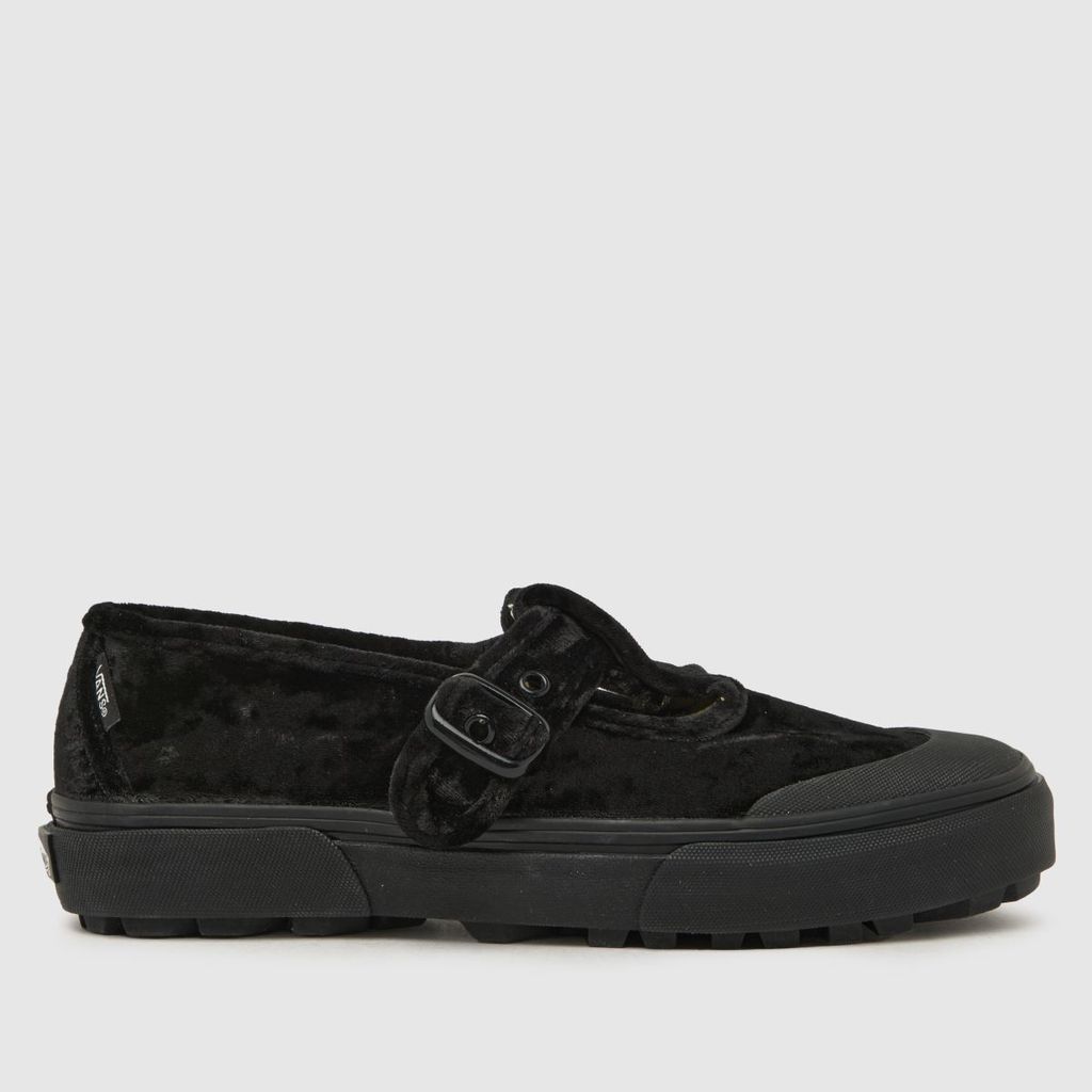 style 93 trainers in black