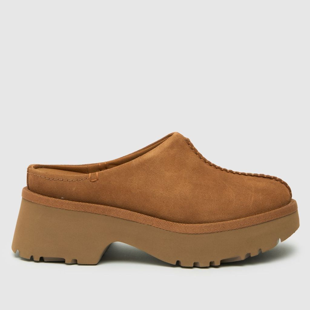 new heights clog sandals in chestnut