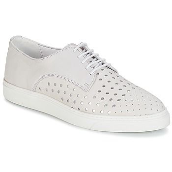 PRESAGE  women's Shoes (Trainers) in White