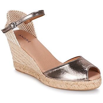 CADIX  women's Espadrilles / Casual Shoes in Gold. Sizes available:8