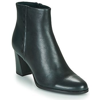 YLENIA  women's Low Ankle Boots in Green. Sizes available:6