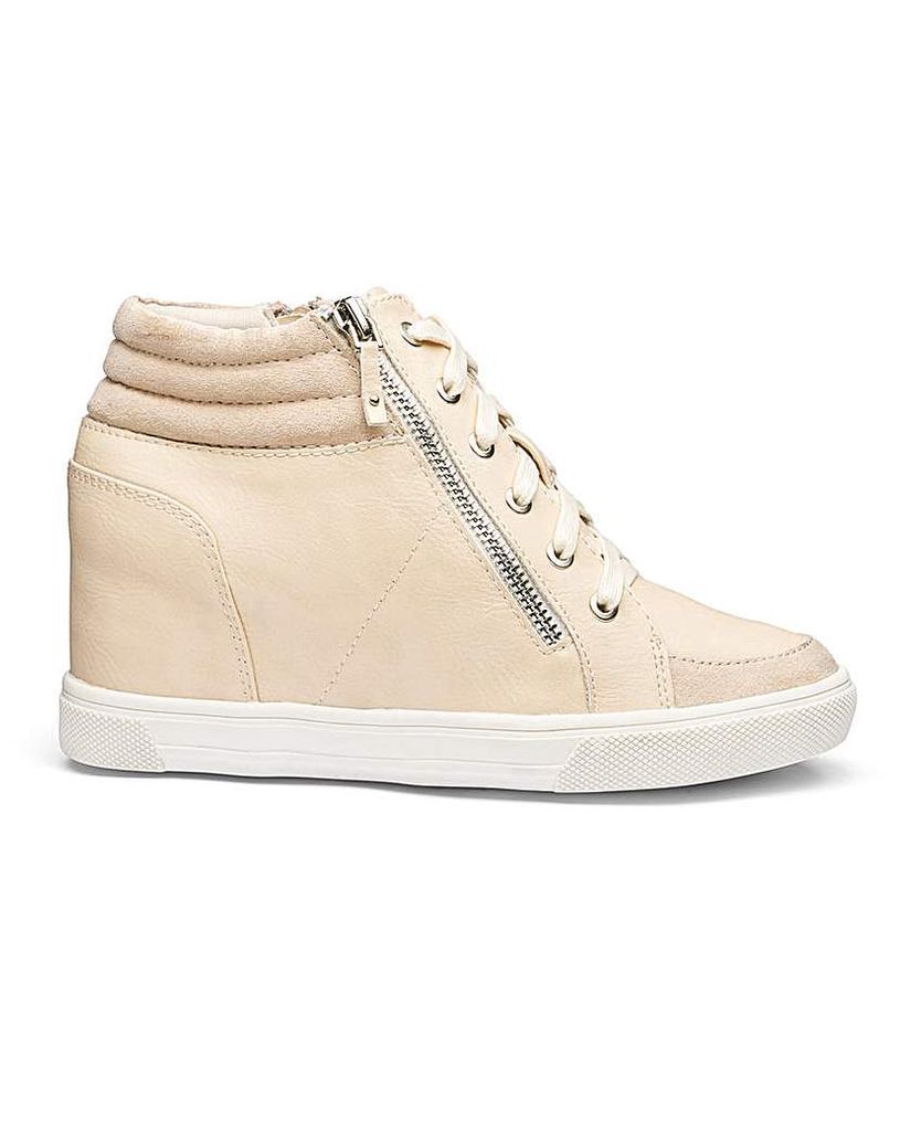 Leila Wedge Trainer Wide Fit