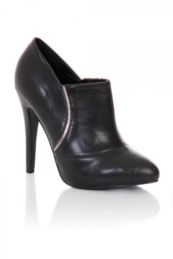 Black Stiletto Heel Ankle Boots size: Footwea