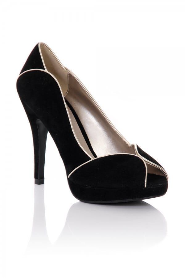 Black Peep Toe Contrast Trim Heels size: Foot