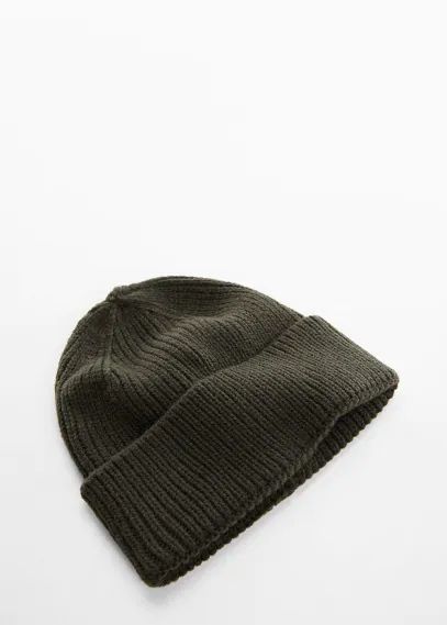 Short knitted hat khaki - Man - One size - MANGO MAN