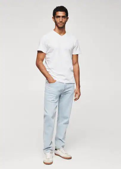 Basic cotton V-neck T-shirt white - Man - XS - MANGO MAN