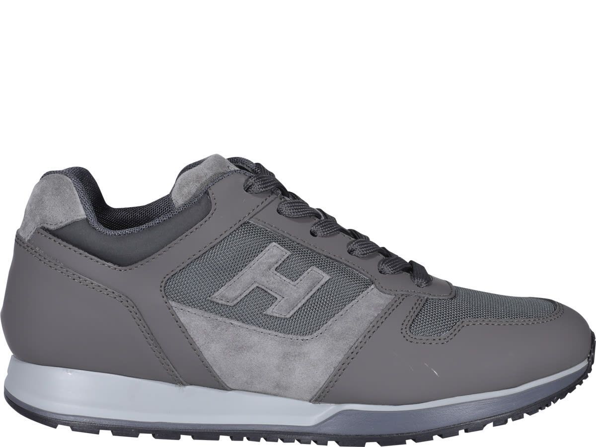 H321 Sneakers