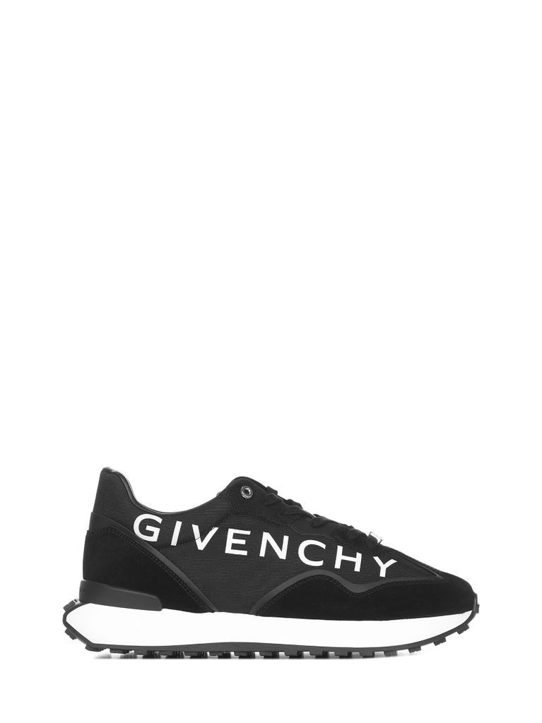 Giv Runner Sneakers