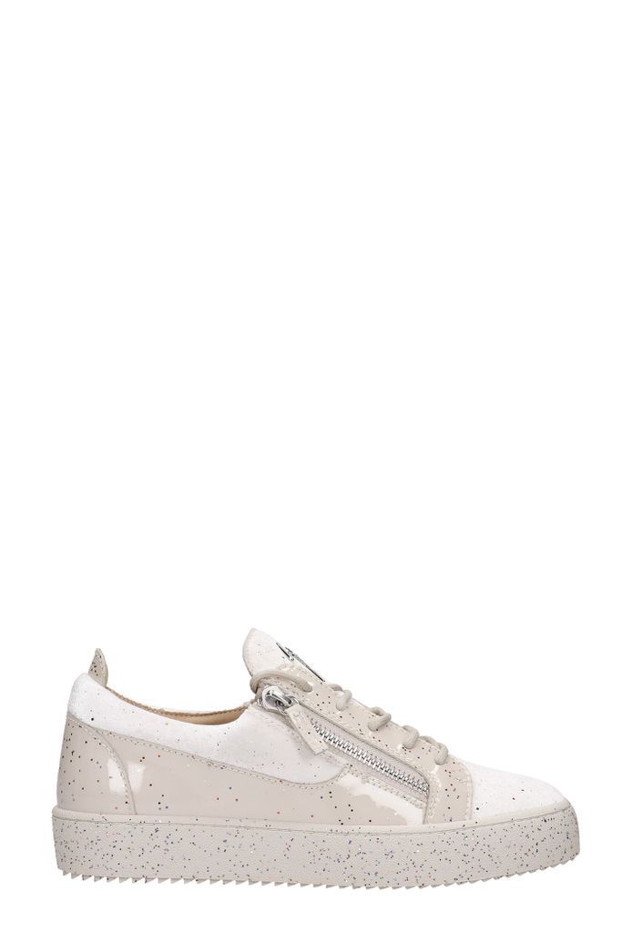 Frankie Sneakers In White Velvet