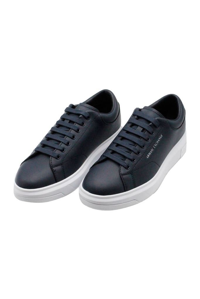 Light Sneaker In Soft Leather With White Sole