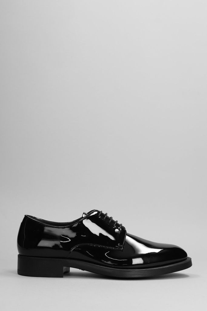 Lace Up Shoes In Black Patent Leather