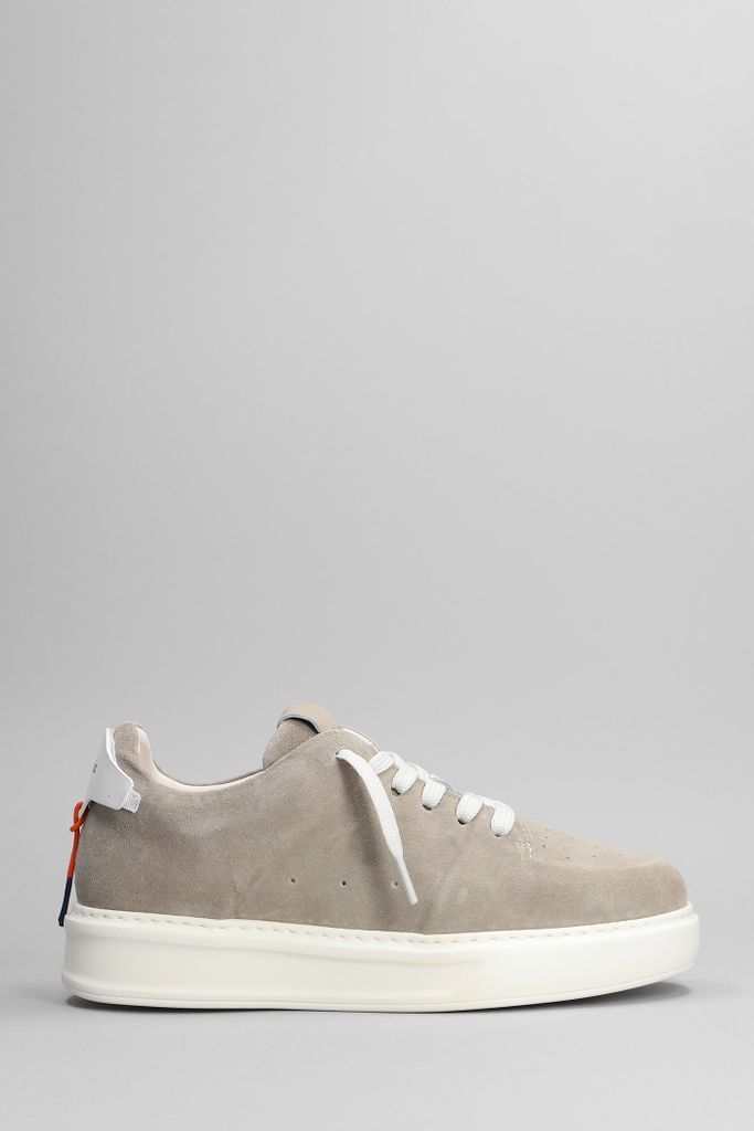 Sneakers In Grey Suede