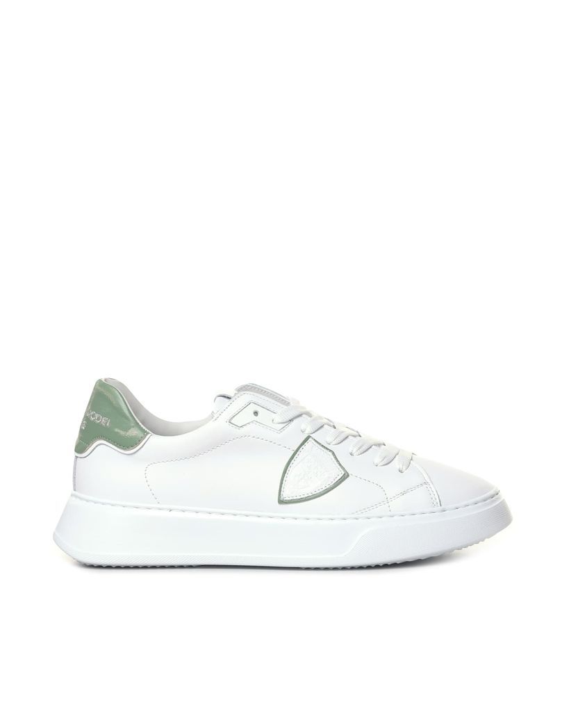 Sneakers With Green Patterned Heel