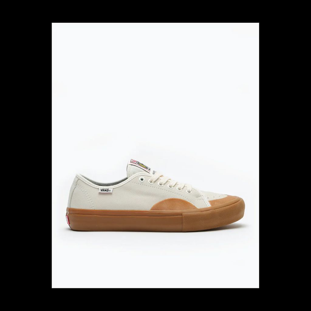 AV Classic Pro Skate Shoes - Marshmallow/Classic Gum (UK 5.5)