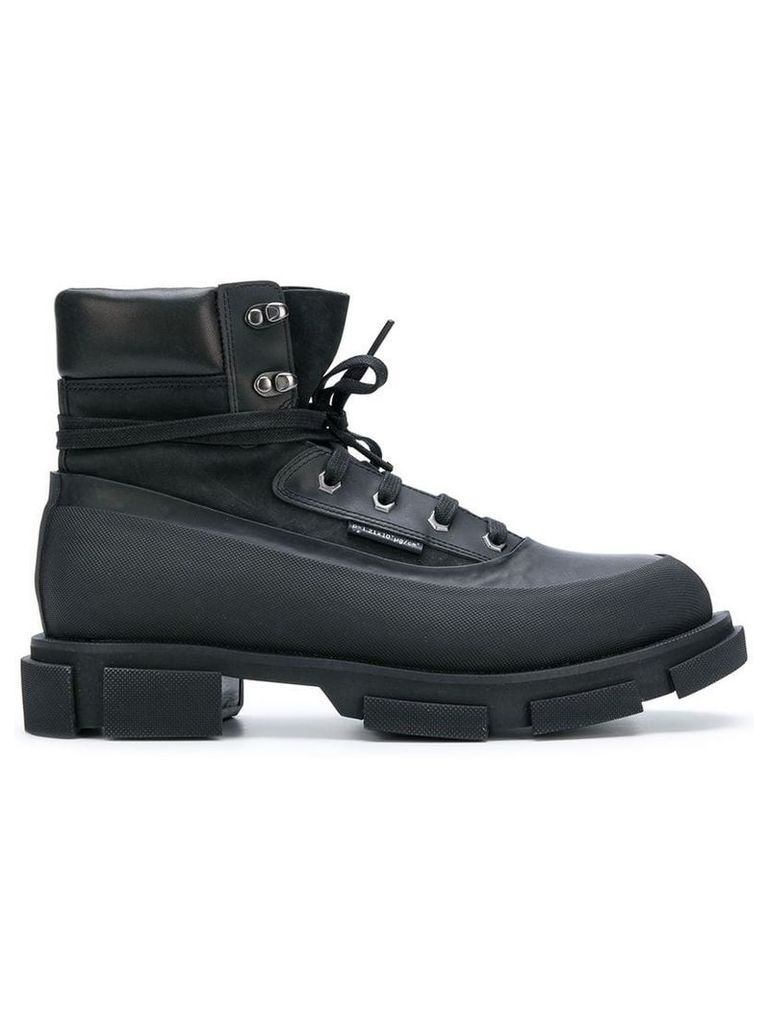 Both lug sole ankle boots - Black