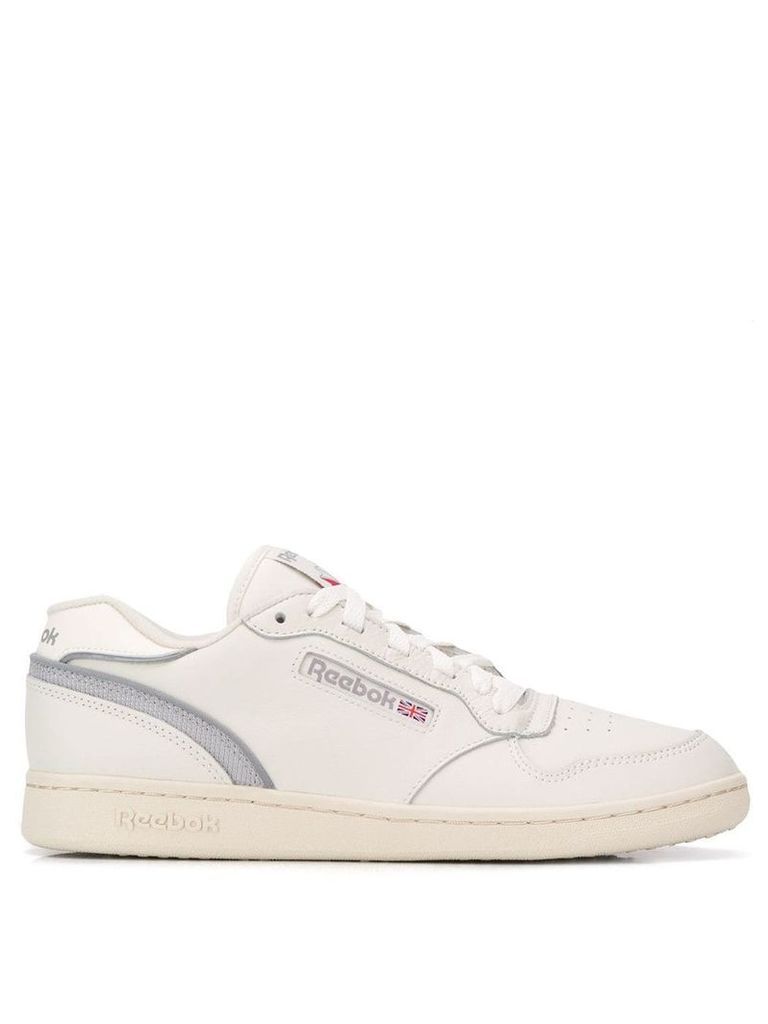 Reebok classic low top trainers - White