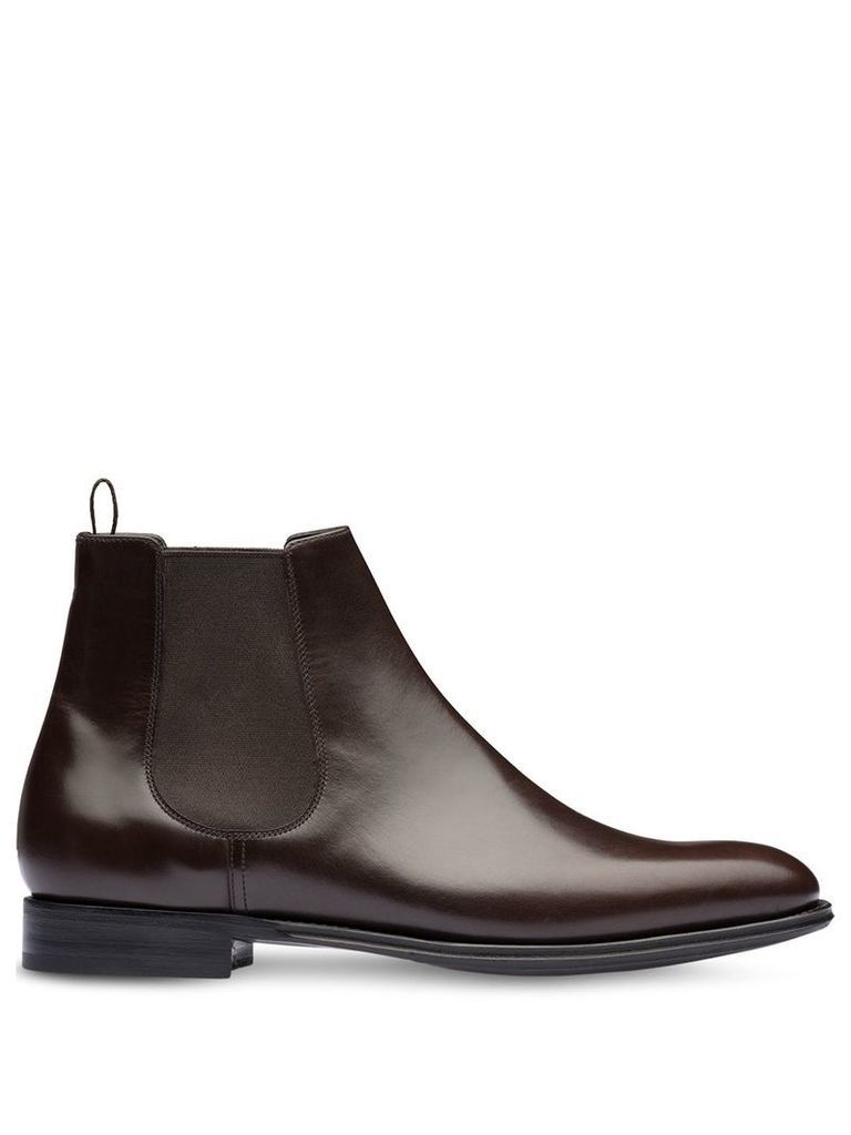 Prada almond toe Chelsea boots - Brown