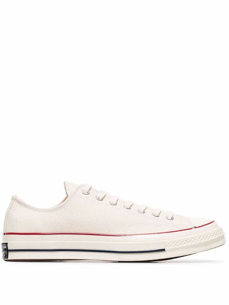 White Chuck 70 classic canvas low top sneakers