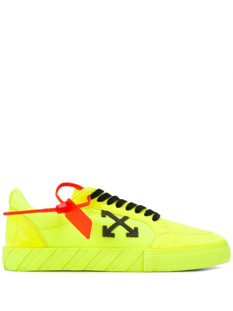 fluorescent vulcanized sneakers