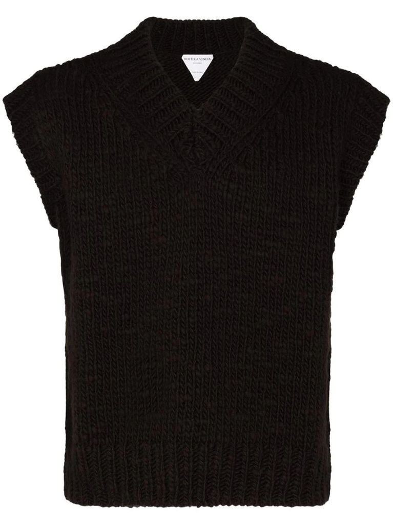 chunky-knit cap-sleeve jumper