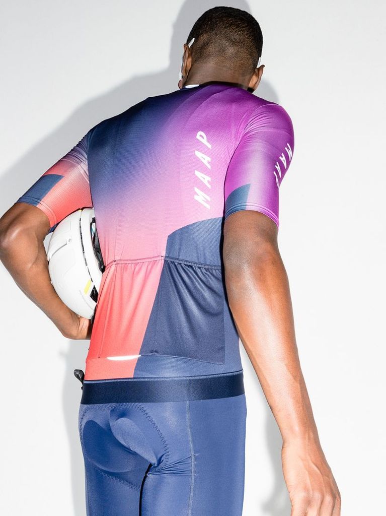 Pro Fit gradient-effect performance jersey top
