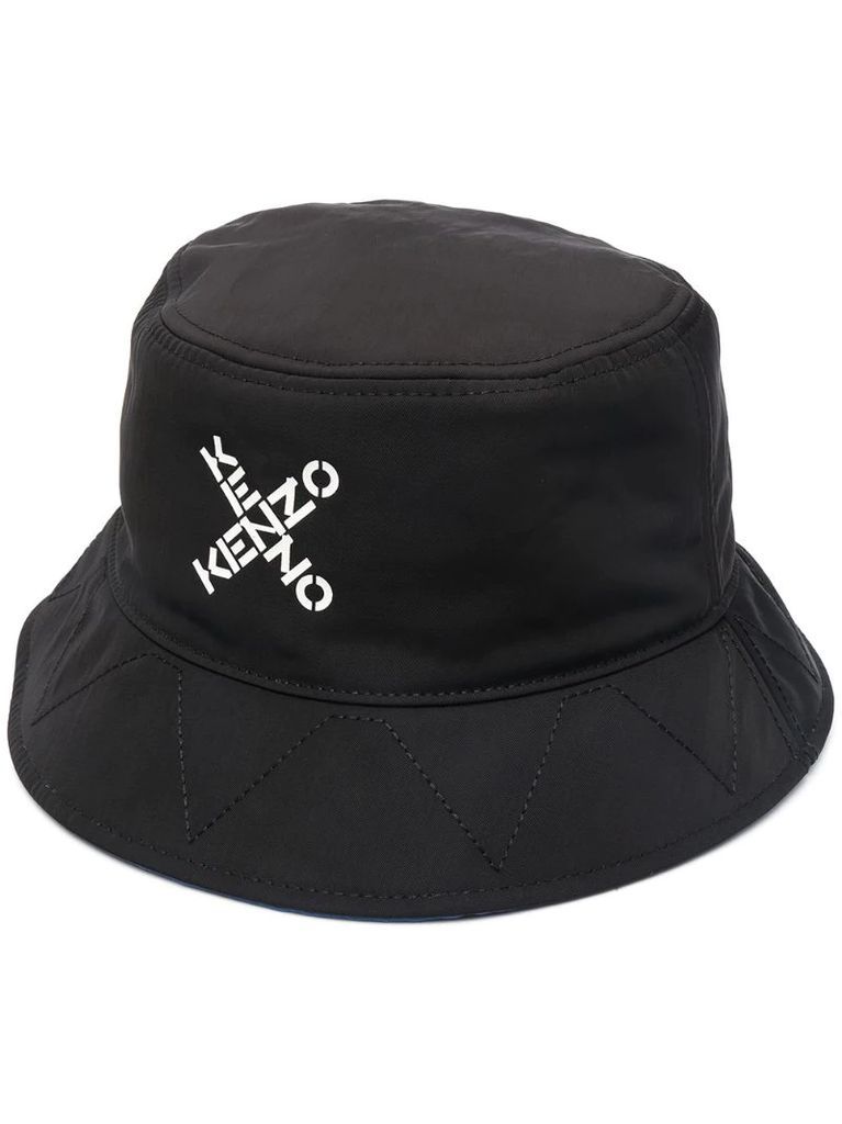 cross-over logo bucket hat