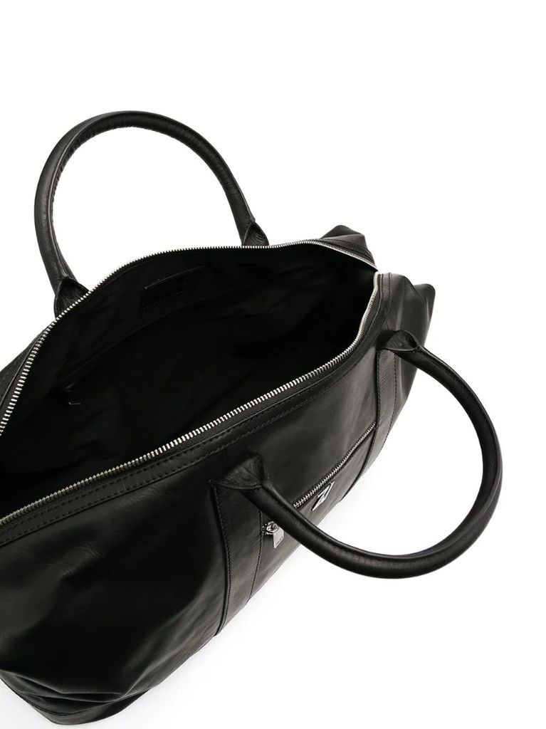zip-up leather holdall bag